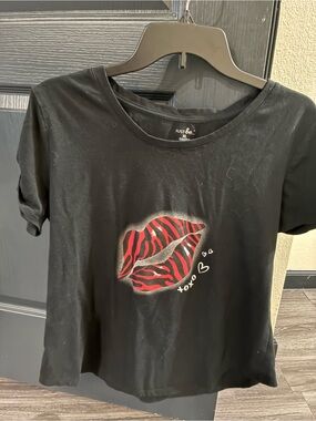 just be Black Graphic Logo Tee